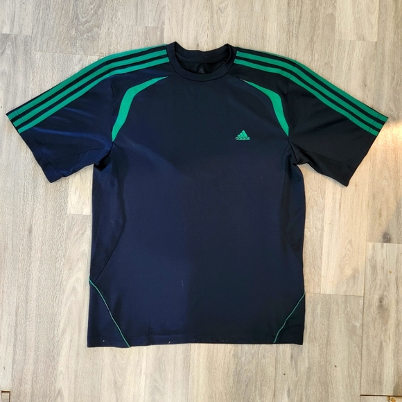 Adidas sport t shirt | Size Medium - Picture 1 of 2